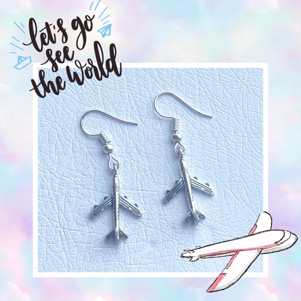 NWT ✈️ AIRPLANE ✈️ silver earrings